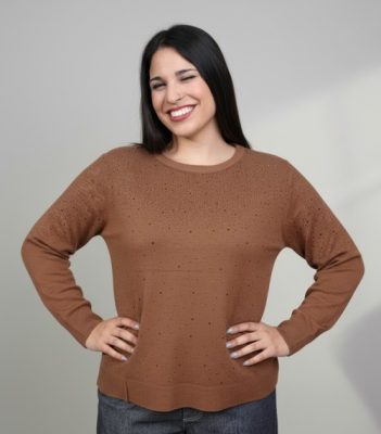 77002 - Sweater Brillo en el Frente